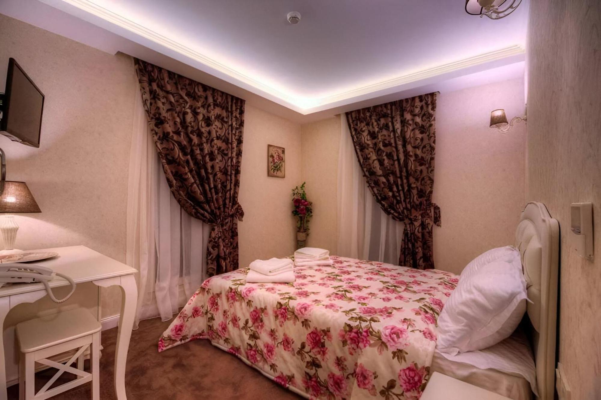 Family Hotel Agoncev ソフィア エクステリア 写真